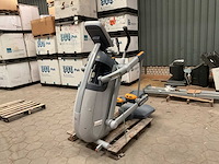 Precor 100i crosstrainer - afbeelding 1 van  8