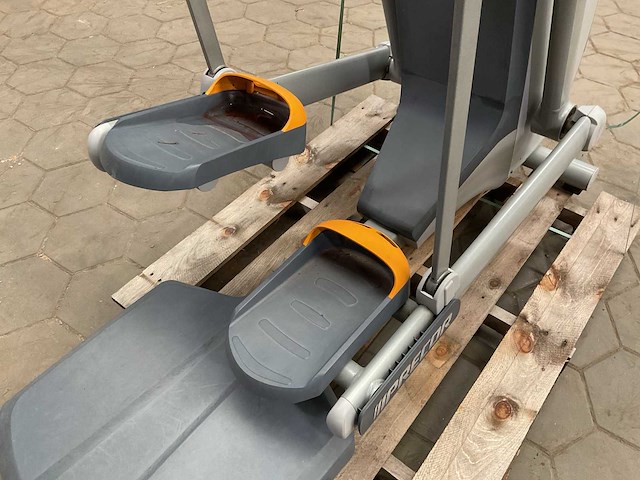 Precor 100i crosstrainer - afbeelding 7 van  8