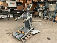 Precor 100i crosstrainer - afbeelding 1 van  7