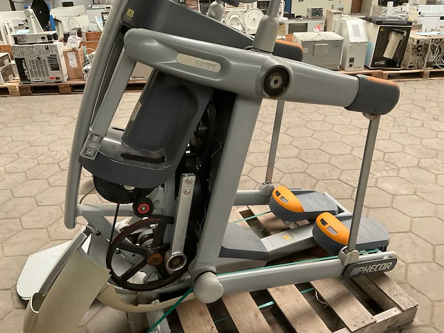 Precor 100i crosstrainer - afbeelding 6 van  7