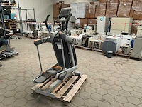 Precor 100i crosstrainer - afbeelding 1 van  8