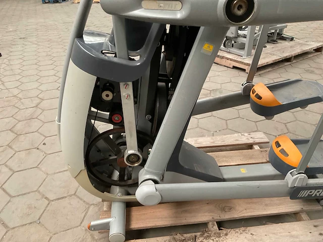 Precor 100i crosstrainer - afbeelding 5 van  8