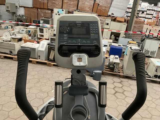 Precor 100i crosstrainer - afbeelding 7 van  8