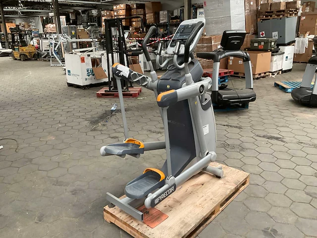 Precor 100i crosstrainer - afbeelding 1 van  7