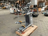 Precor 100i crosstrainer - afbeelding 1 van  7