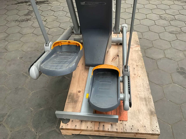 Precor 100i crosstrainer - afbeelding 6 van  7