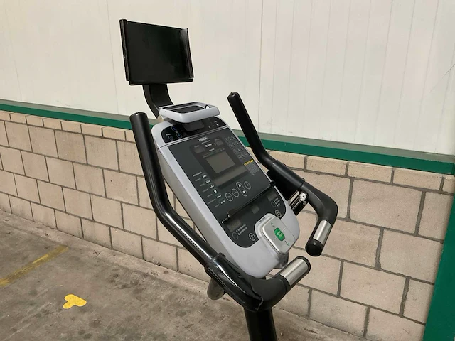 Precor 846i hometrainer - afbeelding 2 van  7