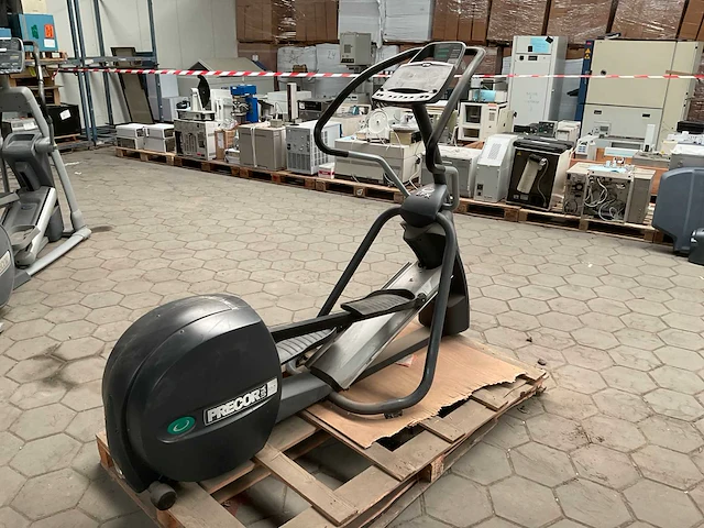 Precor efx524 crosstrainer - afbeelding 1 van  7