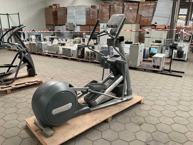 Precor efx576i crosstrainer - afbeelding 1 van  8