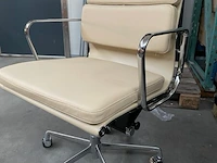 Premium eames ea217 bureaustoel in ivoor wit leer, ivoor wit, bouwjaar 2022 - afbeelding 2 van  9