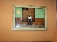 Prent in lijst. afmeting 95 x 70 cm. - afbeelding 1 van  2