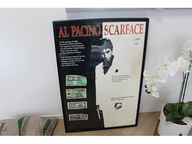 Prent in lijst scarface. afmeting 64 x 95cm. - afbeelding 1 van  2
