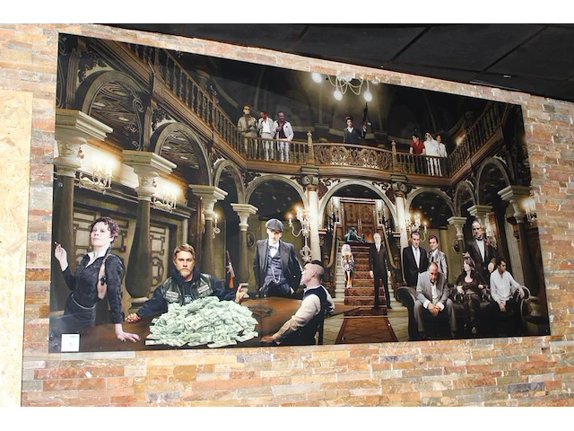 Prent op plexiglas met maffia filmpersonages. afmeting 280 x 144 cm. - afbeelding 2 van  2