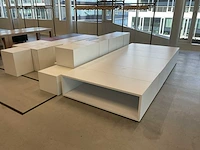 Presentatie kubussen en meubels - afbeelding 1 van  7