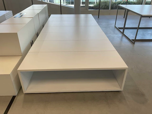 Presentatie kubussen en meubels - afbeelding 3 van  7
