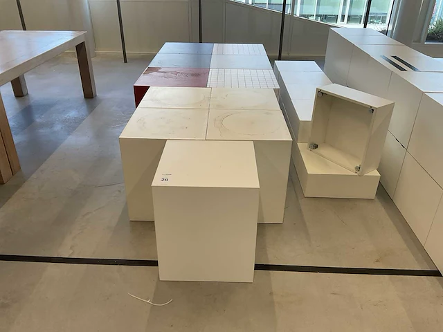 Presentatie kubussen en meubels - afbeelding 5 van  7