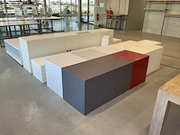 Presentatie kubussen en meubels - afbeelding 7 van  7