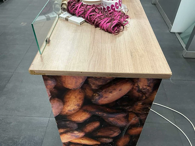 Presentatie meubels (2x) - afbeelding 3 van  5