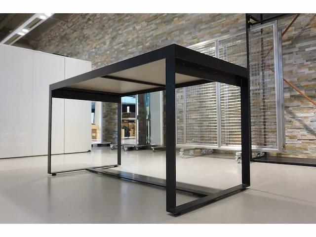 Presentatie tafel - afbeelding 3 van  3