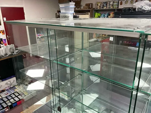 Presentatie vitrine (4x) - afbeelding 4 van  9