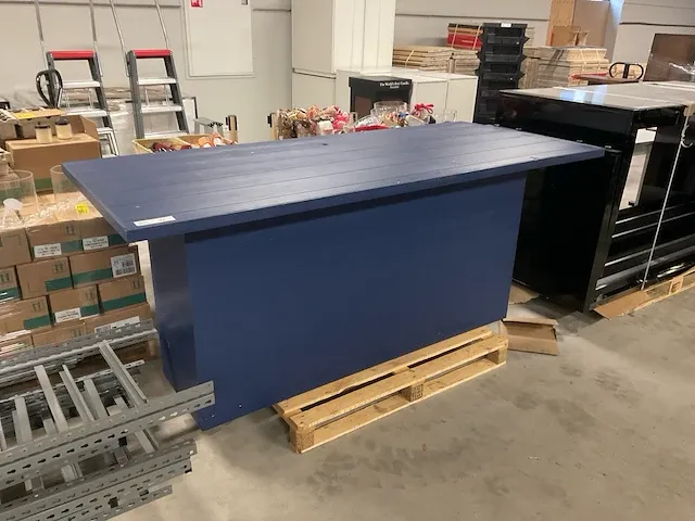 Presentatiemeubel - afbeelding 1 van  4