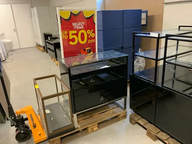 Presentatiemeubels/displays (5x) - afbeelding 3 van  10