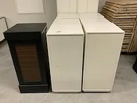 Presentatiezuilen en 4x dubbelzijdige kast (7x) - afbeelding 2 van  4