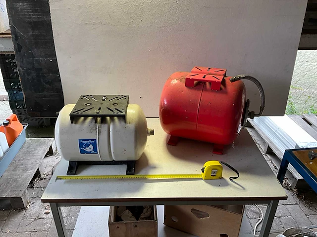 Pressurewave hydrofoorketel (2x) - afbeelding 1 van  6