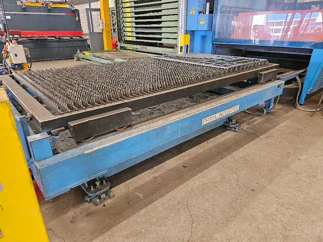 Prima power - platino 1530 hs - lasersnijmachine - 2003 - afbeelding 10 van  12