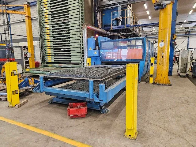 Prima power - platino 1530 hs - lasersnijmachine - 2003 - afbeelding 3 van  12