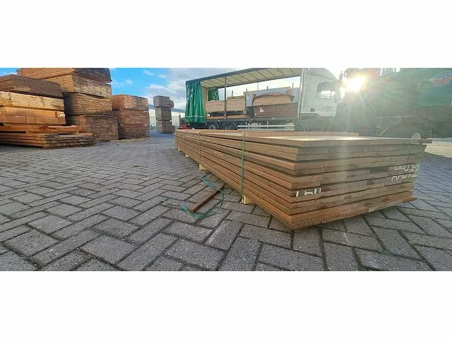 Prime guyana ipé hardhouten planken geschaafd 21x145mm, lengte 430cm (72x) - afbeelding 2 van  3