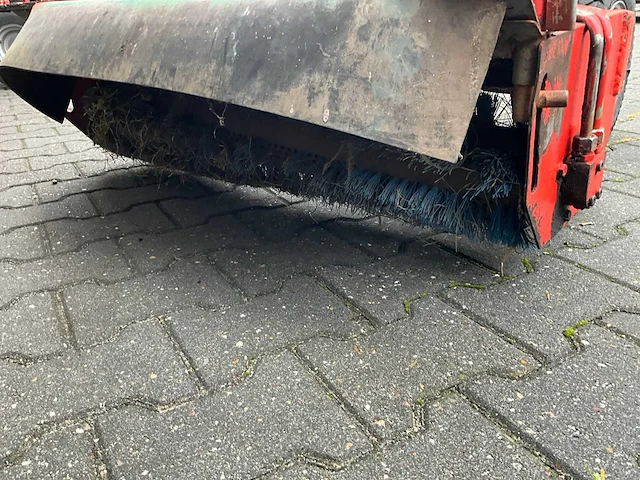 Prins hydraulische veegmachine - afbeelding 2 van  12