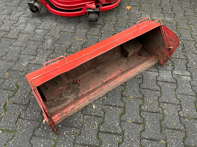 Prins hydraulische veegmachine - afbeelding 4 van  12