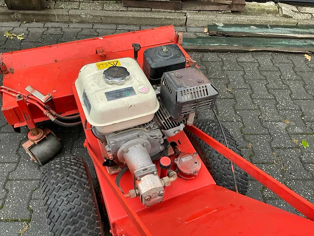 Prins hydraulische veegmachine - afbeelding 11 van  12