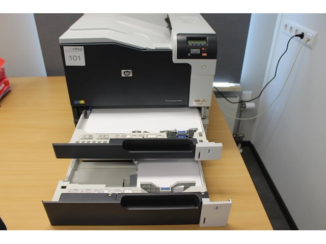 Printer hp colorlaserjet cp5225 met twee lades a4 en a3. - afbeelding 4 van  5