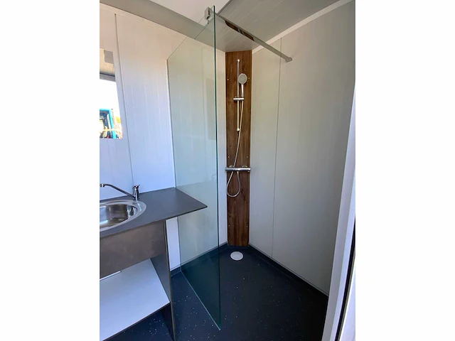 Privé sanitair unit - afbeelding 34 van  36