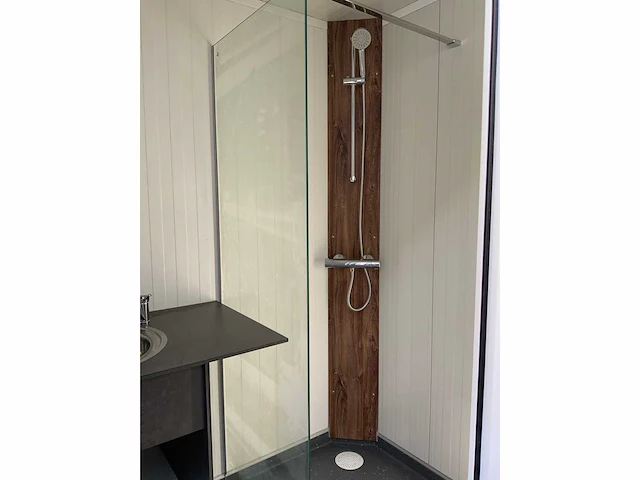 Privé sanitair unit - afbeelding 14 van  36