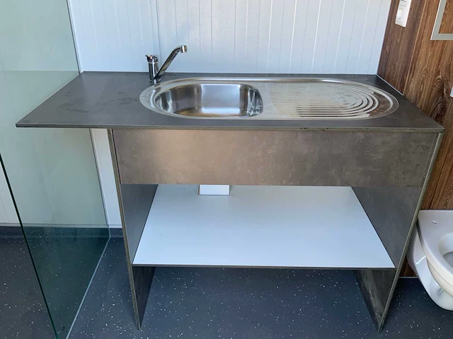 Privé sanitair unit - afbeelding 34 van  36