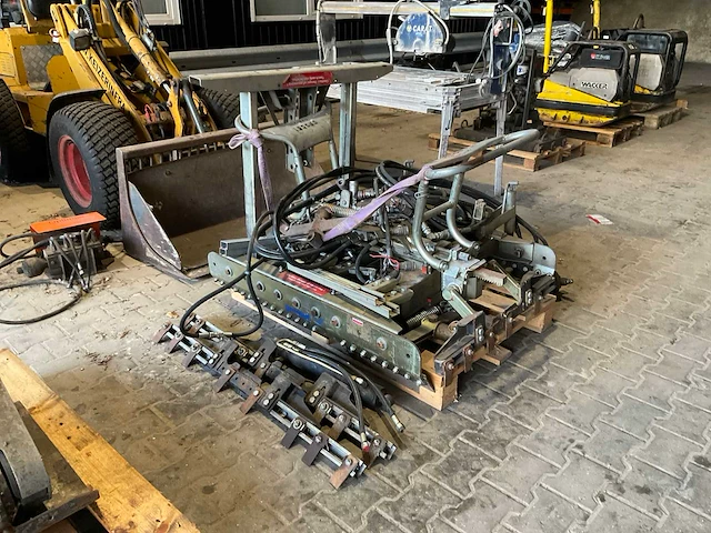 Probst hvz-uni 2009 stenen legklem - afbeelding 1 van  10