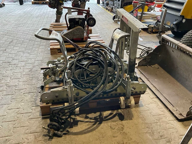 Probst hvz-uni 2009 stenen legklem - afbeelding 4 van  10