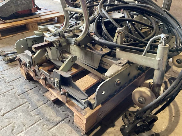 Probst hvz-uni 2009 stenen legklem - afbeelding 9 van  10