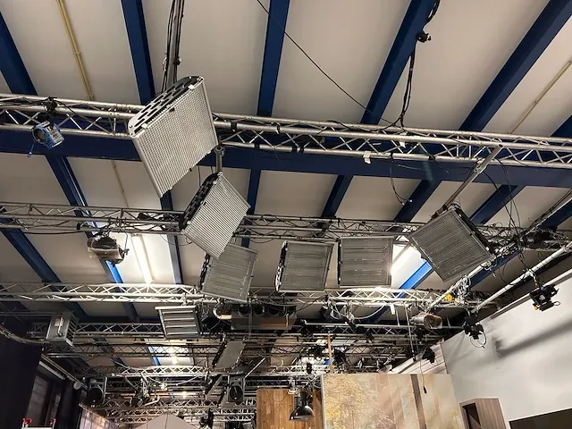 Professionele - licht en audio - studio plaffond v.v. besturing - afbeelding 1 van  34