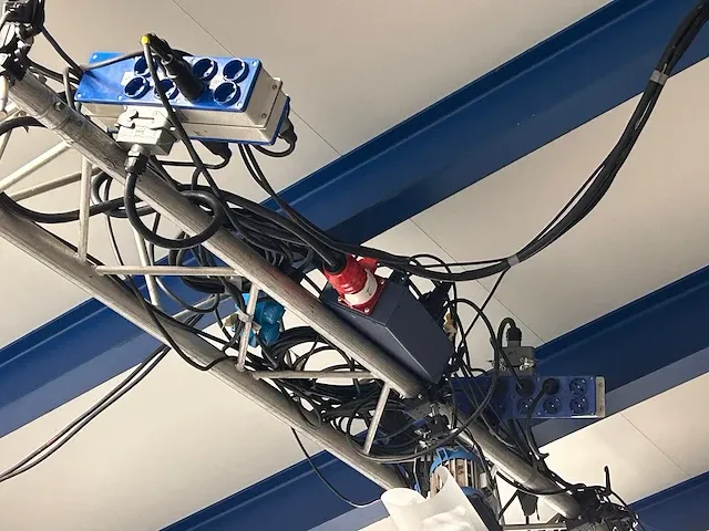 Professionele - licht en audio - studio plaffond v.v. besturing - afbeelding 25 van  34