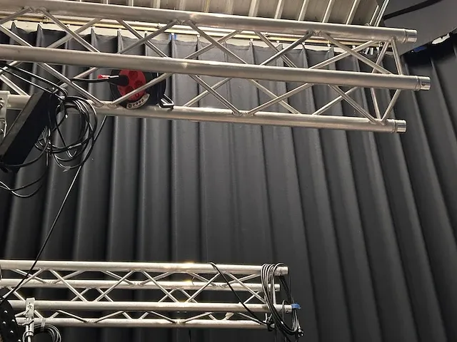 Professionele - licht en audio - studio plaffond v.v. besturing - afbeelding 26 van  34