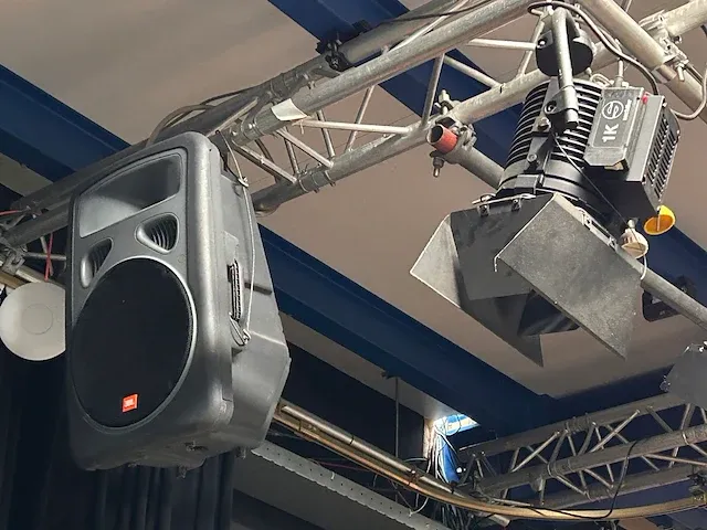 Professionele - licht en audio - studio plaffond v.v. besturing - afbeelding 23 van  34