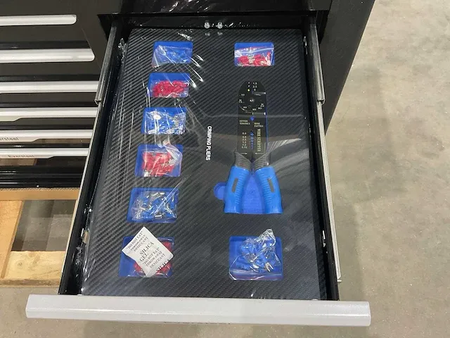 Professionele gevulde gereedschapswagen - afbeelding 4 van  17