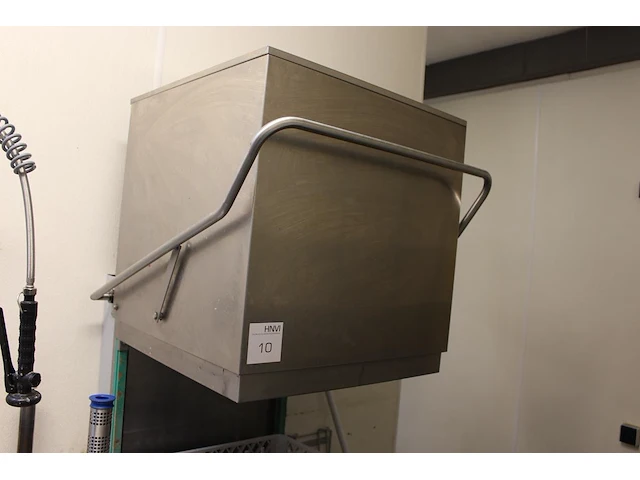 Professionele vaatwasser angelo po type lc80 incl.. aanvoertafel met spoelbak en afvoertafel met totale le... - afbeelding 1 van  3
