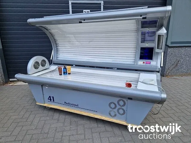 Professionele zonnebank - afbeelding 1 van  13