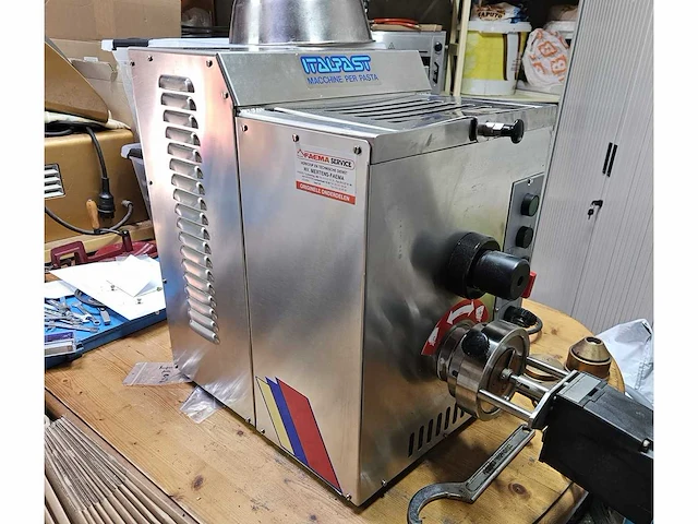 Proffesionele pasta machine - afbeelding 1 van  10