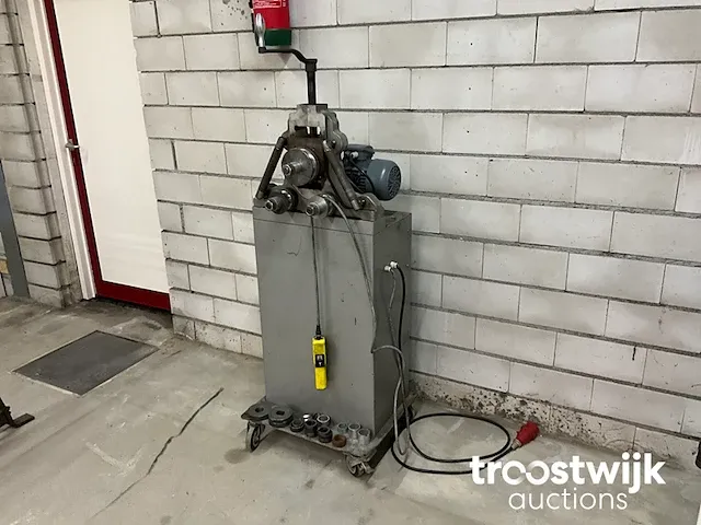 Profiel buigmachine - afbeelding 1 van  6